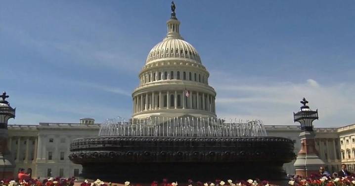 Senate takes first step toward ending the government shutdown