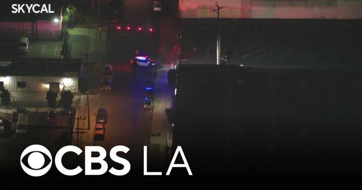 1 person shot by armed robbers in Panorama City