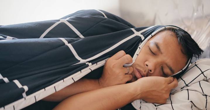 Why the cold weather may be affecting your sleep