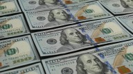 La tranquilidad sobre el dólar oficial se sostiene y amaga con perforar los $1.400