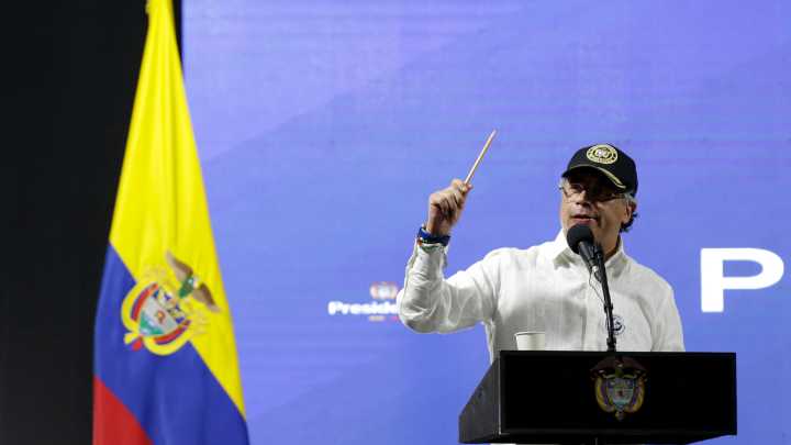 La polémica por el decreto que elimina los requisitos profesionales y académicos para cónsules y embajadores que tiene listo el Gobierno