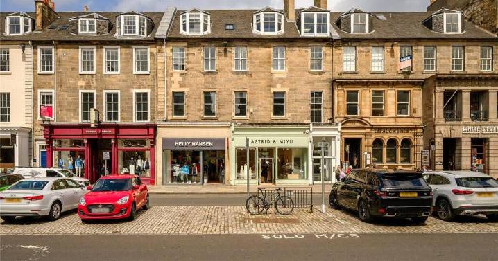 Unique Edinburgh 'colour drench' flat with monochromatic decor hits the market