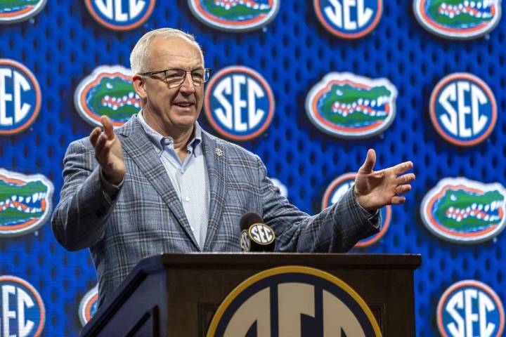 SEC commissioner Greg Sankey says 16-team CFP should be a 'priority'