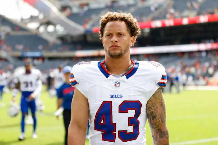 What Happened to Terrel Bernard? Bills LB Seen Being Helped Back to the Locker Room Terrel Bernard’s setback stunned Bills fans as the linebacker left for the locker room midgame in Week 11. Pritish G