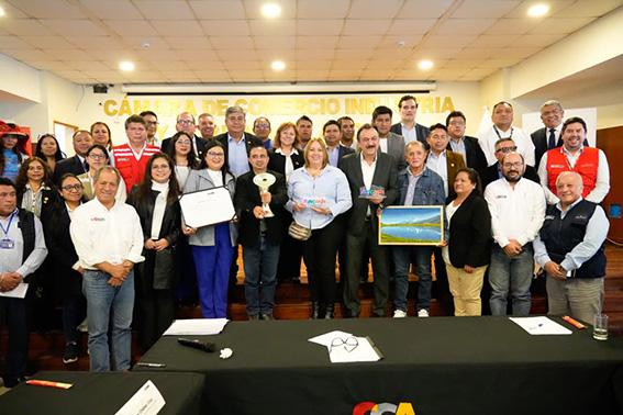 Áncash recibe el reconocimiento como Mejor Destino de Aventura del Mundo 2025