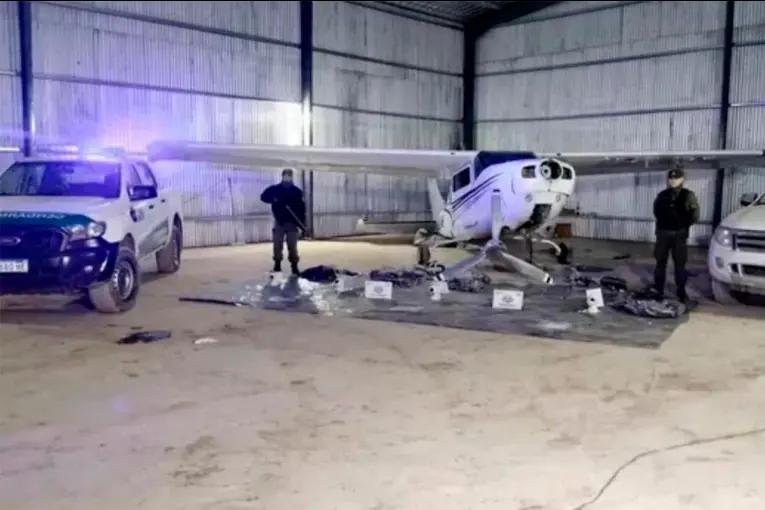 Detuvieron a uno de los prófugos más buscados de Santa Fe tras un vuelo con cocaína