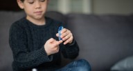 Diabetes tipo 1 infantil: señales de alerta que padres y docentes deben reconocer