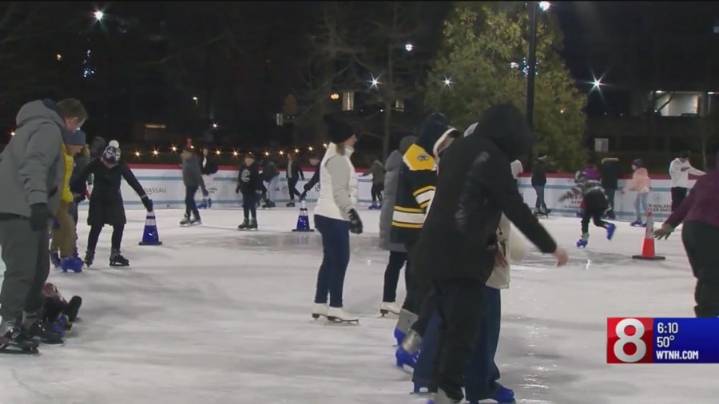 Holiday festivities kick off in Hartford