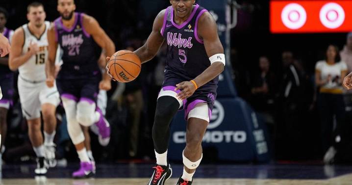 Jokic's triple-double leads Nuggets past Timberwolves for seventh straight win