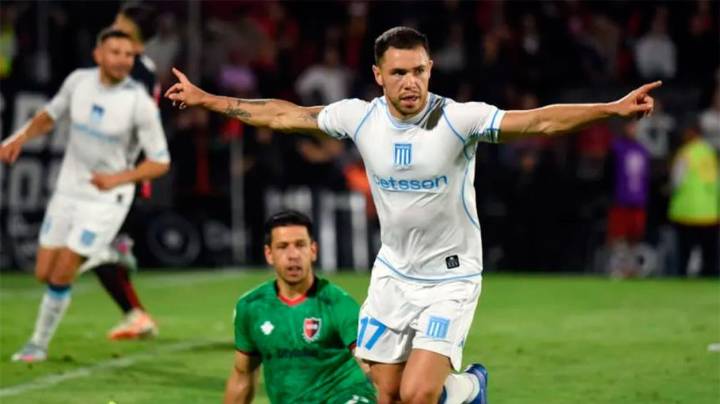Racing consiguió un agónico y valioso triunfo ante Newell’s en Rosario