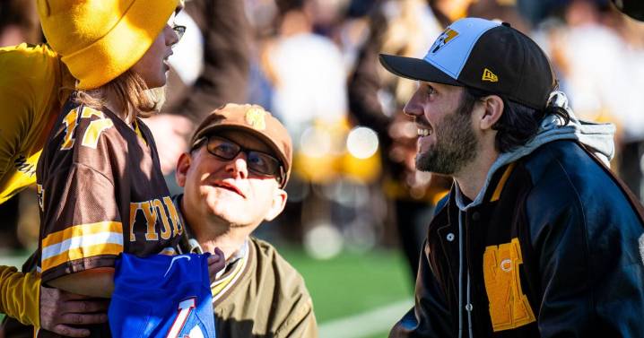 10-year-old Francine Smith celebrates 2 years cancer