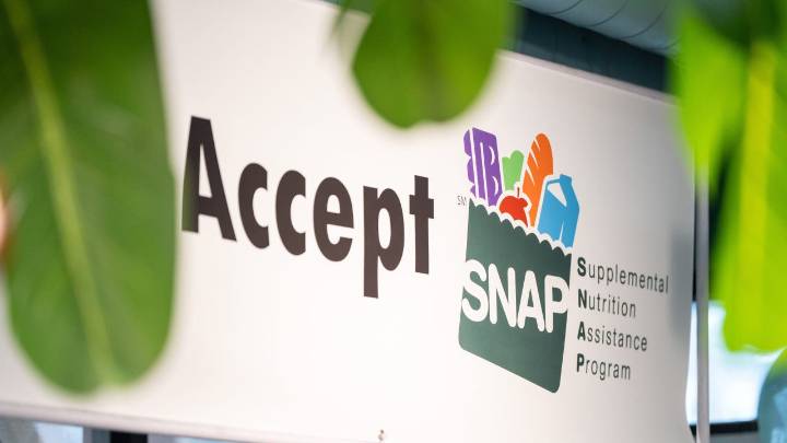 SNAP benefits pause: Here's where people can get help with food assistance