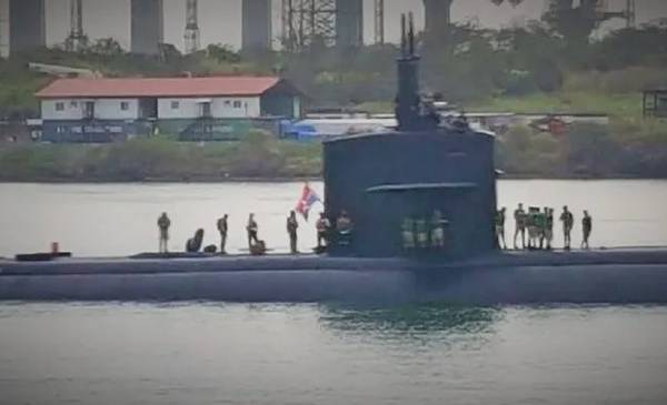 Un submarino nuclear de EEUU cruzó el Canal de Panamá
