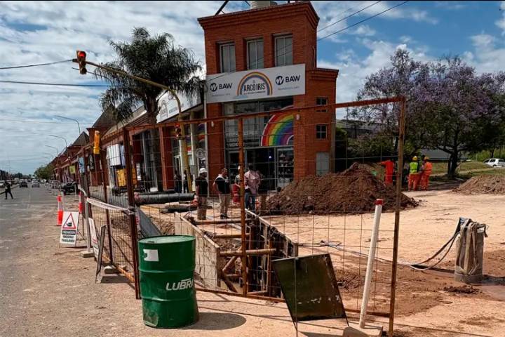 Habrá desvíos y corte de tránsito por trabajos en avenida Almafuerte y calle 3 de Febrero