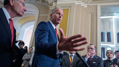 Democrats consider prolonging the government shutdown as Republicans prepare new bills without health care fix