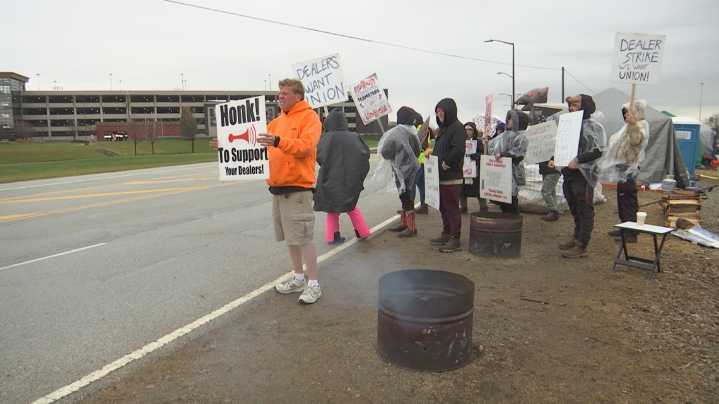 'I'm gaining everything out here' | Casino workers enter second month of strike in Shelbyville