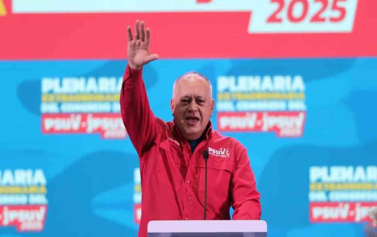Cabello: “Nuestra obligación histórica es prepararnos para lo que sea”