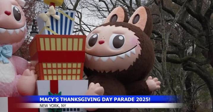 Macy’s Thanksgiving Day Parade brings Pac-Man and Labubu to Manhattan