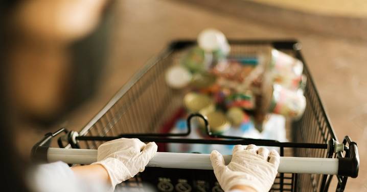 Best Deals To Tailored Products: How Shoppers Are Using AI To Maximise Benefits