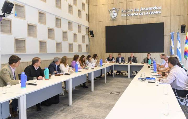 Coparticipación provincial: Ziliotto informó a los municipios lo que recibirán en 2026