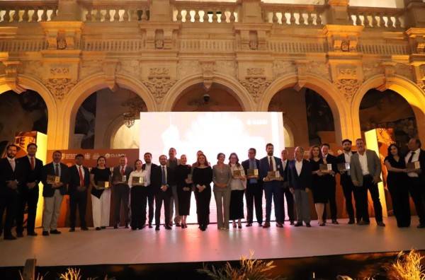 Reciben 11 empresas de Chihuahua Distintivo “Minería y Prosperidad en Chihuahua 2025”