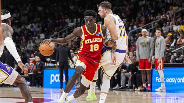 Hawks’ Quin Snyder praises Mouhamed Gueye’s ‘hungry’ play after big game vs. Lakers