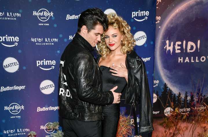 Popular country music singer, actor back together after splitting earlier this year