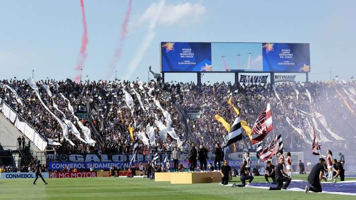 Presentación de Los del Fuego puso ‘la piel de gallina’ a los hinchas en la final de la Copa Sudamericana entre Lanús y Atlético Mineiro