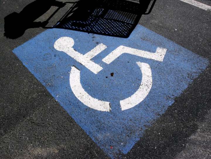 Ohio bill to grant pregnant women accessible parking draws supporters, critics