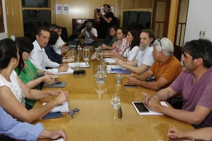 Provincia ofreció la continuidad actualización salarial por inflación a los trabajadores estatales