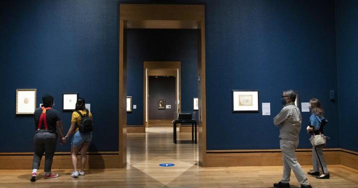 You don’t need to steal art from the Getty to have it at home. The museum is giving it away
