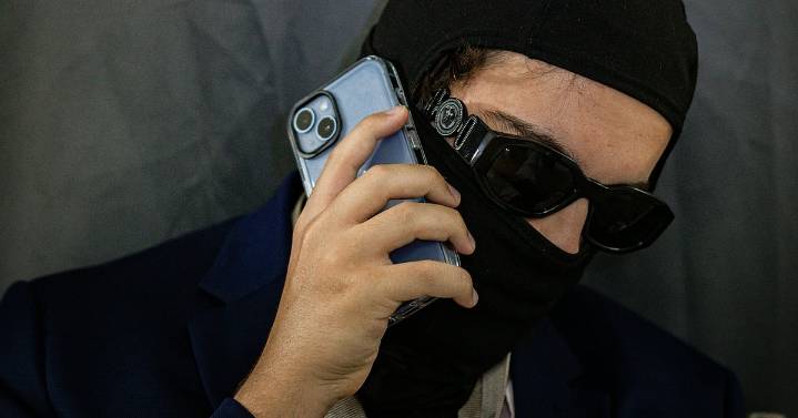 Picky Pickpockets: London's Looters Have Their Eye On Apple Alone, Not Samsung