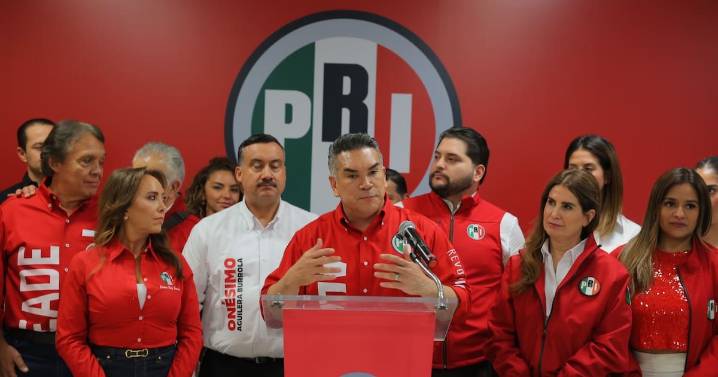 Alejandro Moreno acusa a Morena de provocar el “desastre aéreo” tras cancelación de rutas a Estados Unidos