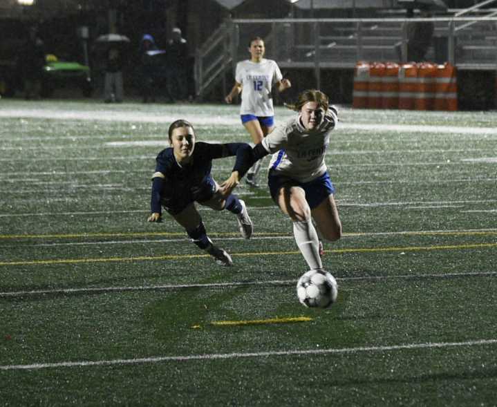 Seton Catholic girls soccer grinds out 2-0 win over La Center in 1A district semifinals