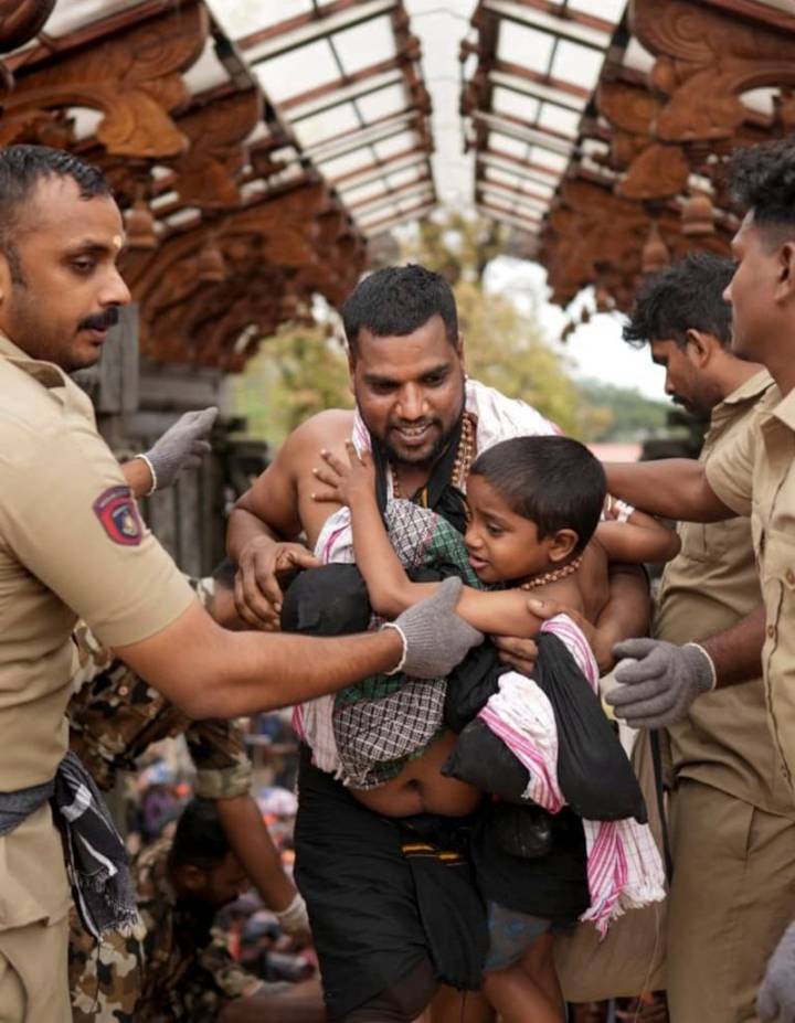 Police introduce safety armband for children arriving at Sabarimala temple