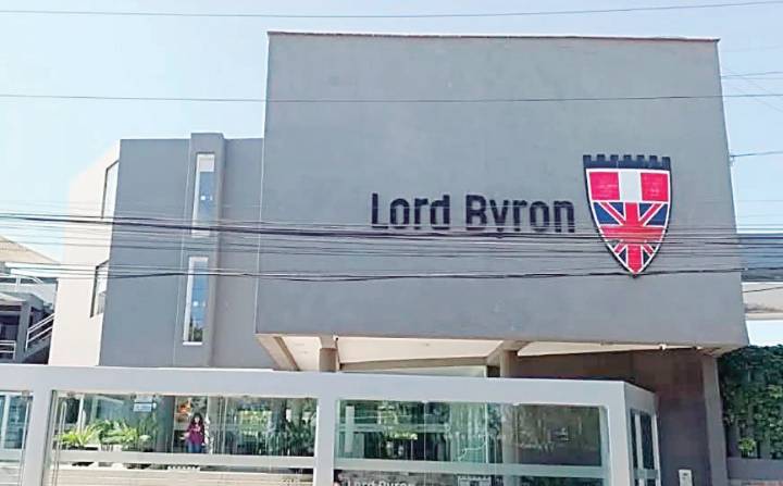 Arequipa: Adolescente hiere con tijeras a un compañero