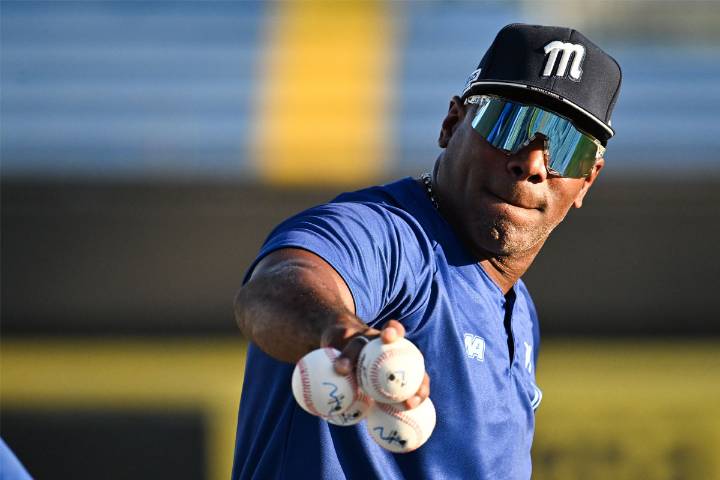 Navegantes del Magallanes despiden a su coach de bateo