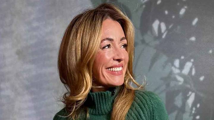 Cat Deeley's M&S skirt proves you can wear a mini over 40