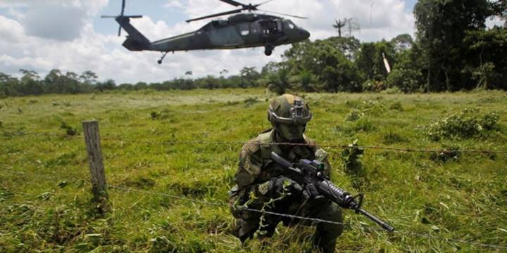 Cayó alias Veneno, líder financiero de las disidencias de ‘Iván Mordisco’: era responsable de capacitar el uso de drones con explosivos