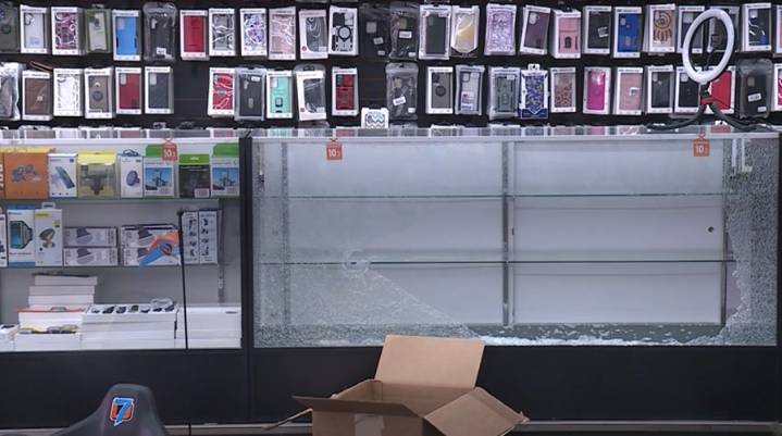 Residents react after fatal smoke shop shooting