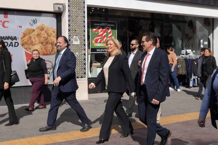 Maru Campos convierte la “Liber” en pasarela ciudadana tras entregar el Paquete Económico 2026