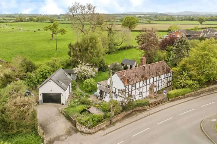 Charming 4‑bed detached home just north of Shrewsbury for £599,995