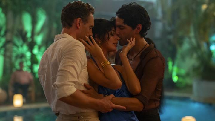 Tom Hiddleston Is Back In The Night Manager S2 First