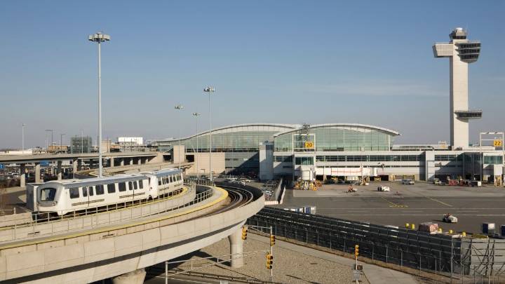 Cómo afecta a Newark, JFK y LaGuardia la reducción de vuelos