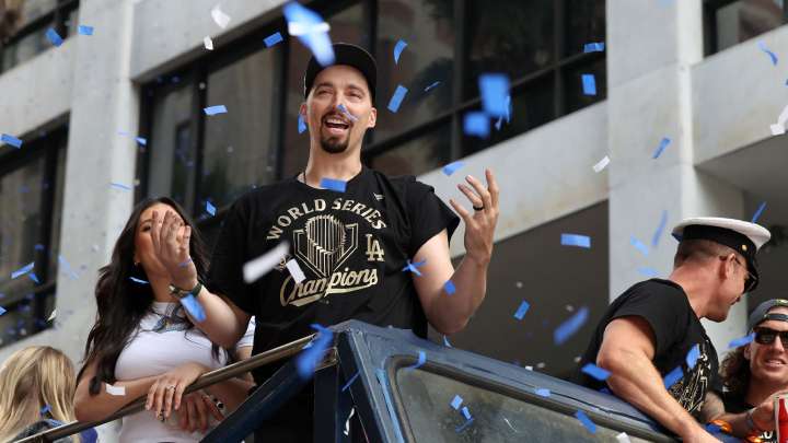 Blake Snell keeps hitting 6-7 meme during World Series championship parade