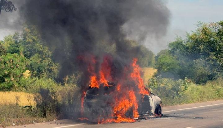 Electric Car Catches Fire On NH 16 Near Balugaon, Driver Left Unhurt
