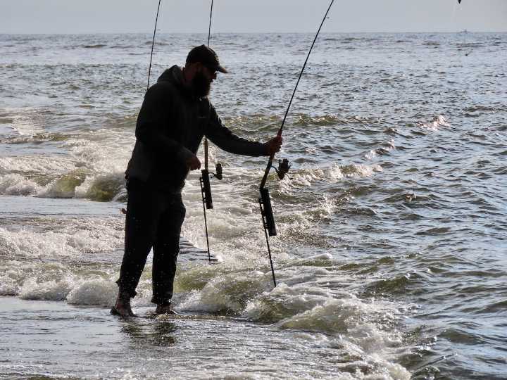 Michigan restricts fishing gear at three piers to protect whitefish
