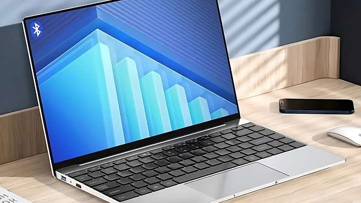 Por 130 euros, este portátil con diseño MacBook y 12 GB de RAM deja a muchos con la boca abierta