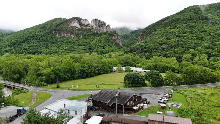 Weekend in West Virginia’s Allegheny Highlands: Seneca Rocks, Smoke Hole Caverns, Yokum’s Vacation Land, and Spruce Knob