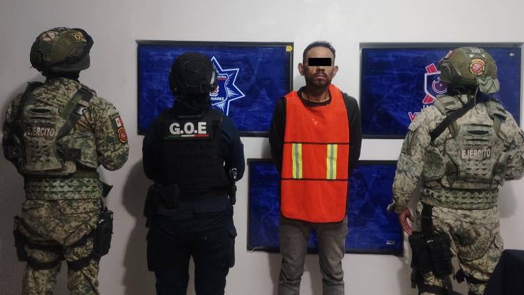 Lo detienen en la colonia Universidad con 8 envoltorios de cristal